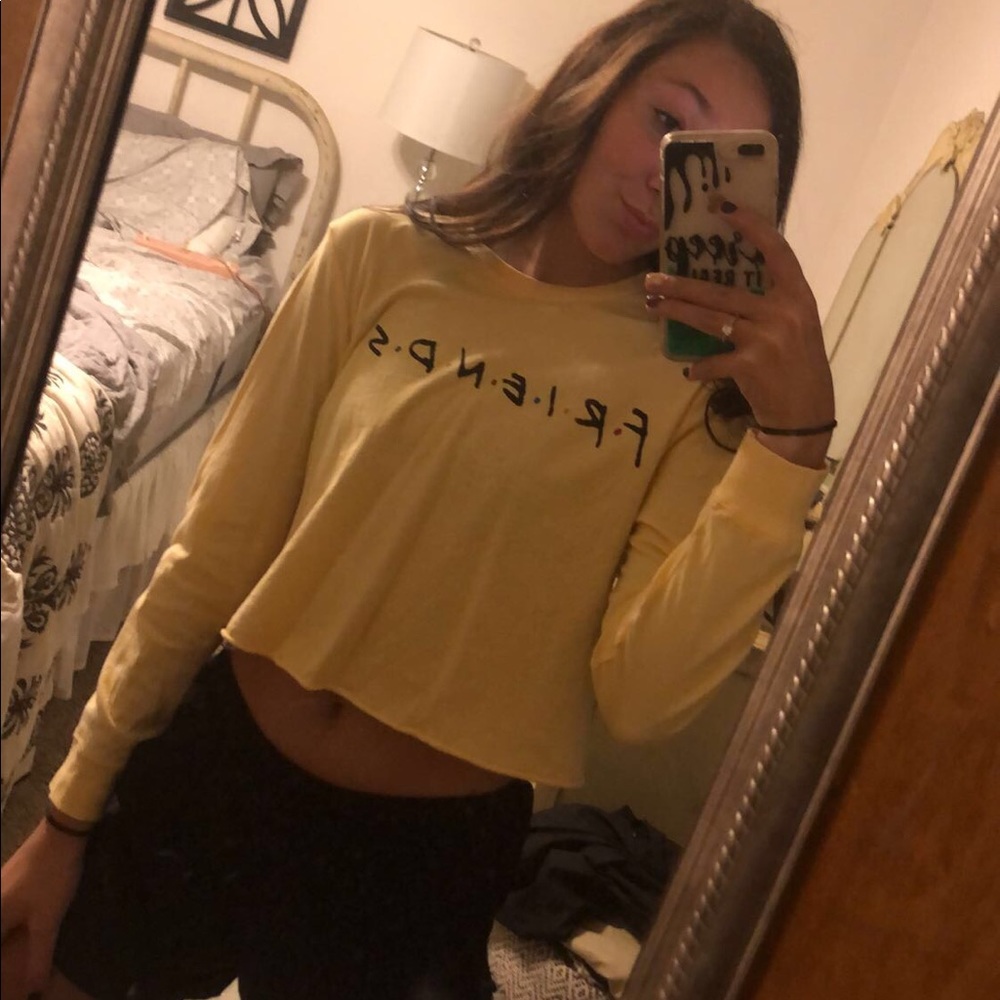 Cropped long sleeve friends tee